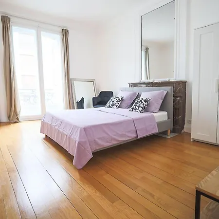 Magnifiques Avenue Des Champs-elysees Appartamento